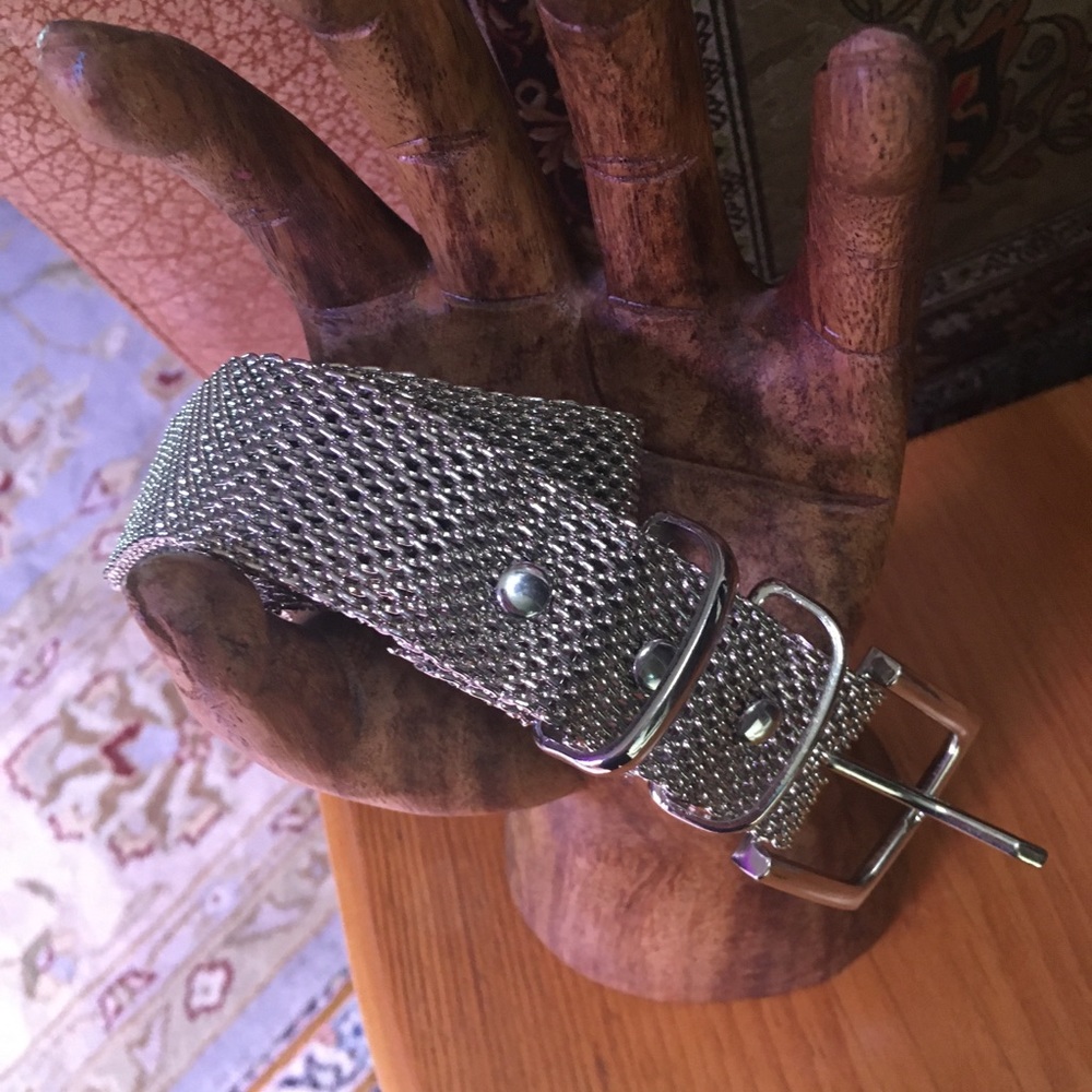 Chain link silver ladies belt